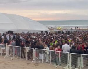 (videos)Un mar de jóvenes en la Gula Fest de Claromecó
