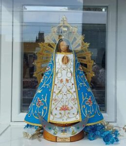 Imagen peregrina de la Virgen de Luján  pasó por el cuartel de Bomberos