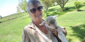 Lucrecia Schenck y la producción ovina, reconocidas en un difundido sitio rural