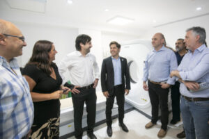 Kicillof  en Balcarce visitó el nuevo Centro de Diagnóstico por Imágenes