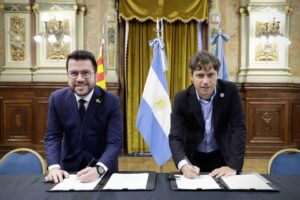 La Provincia y Cataluña firmaron acuerdo para profundizar cooperación entre gobiernos