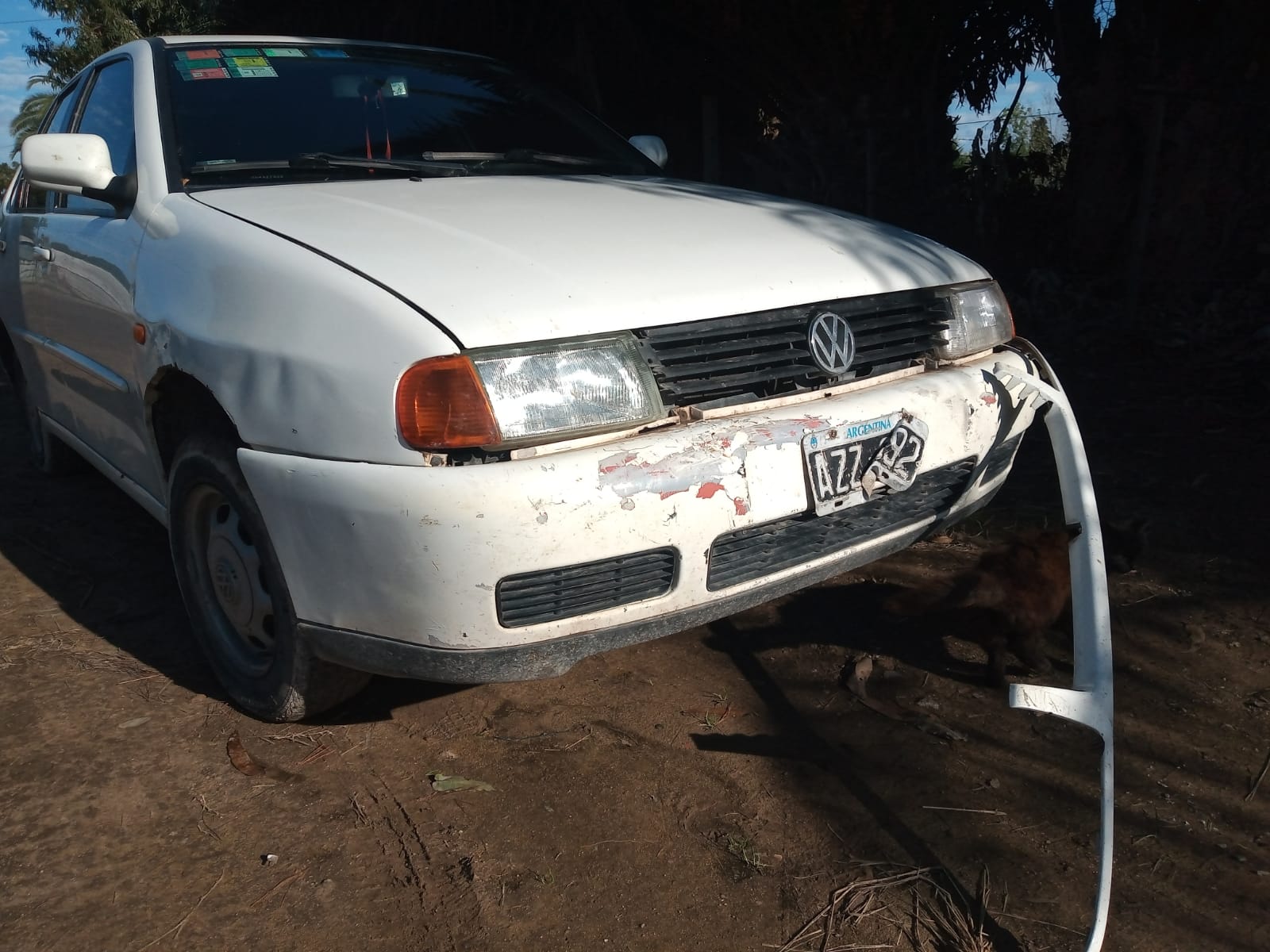 Orense: le chocaron el auto fuera de La Palma y busca testigos