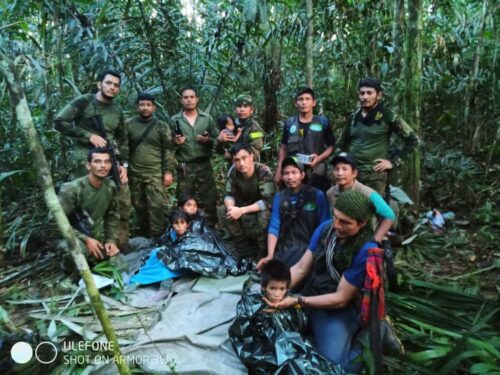 Milagro en la selva: aparecieron con vida los niños perdidos después de 40 días
