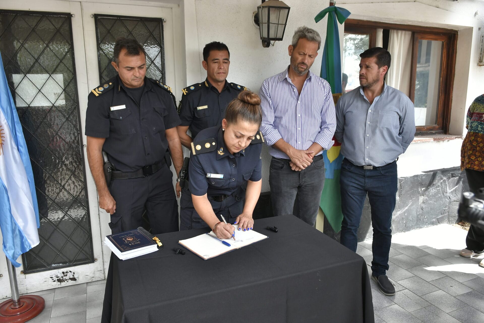 La comisaria Carla Martin es la nueva jefa de la Policía Comunal de Monte Hermoso