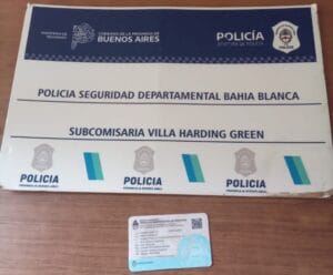 Bahía Blanca: Iba con auto robado, licencia trucha, droga y tenía pedido de captura