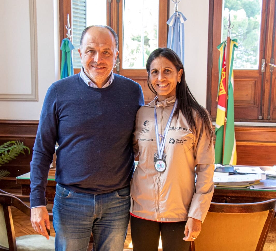 La Atleta Belén Iardino se reunió con el Intendente Municipal