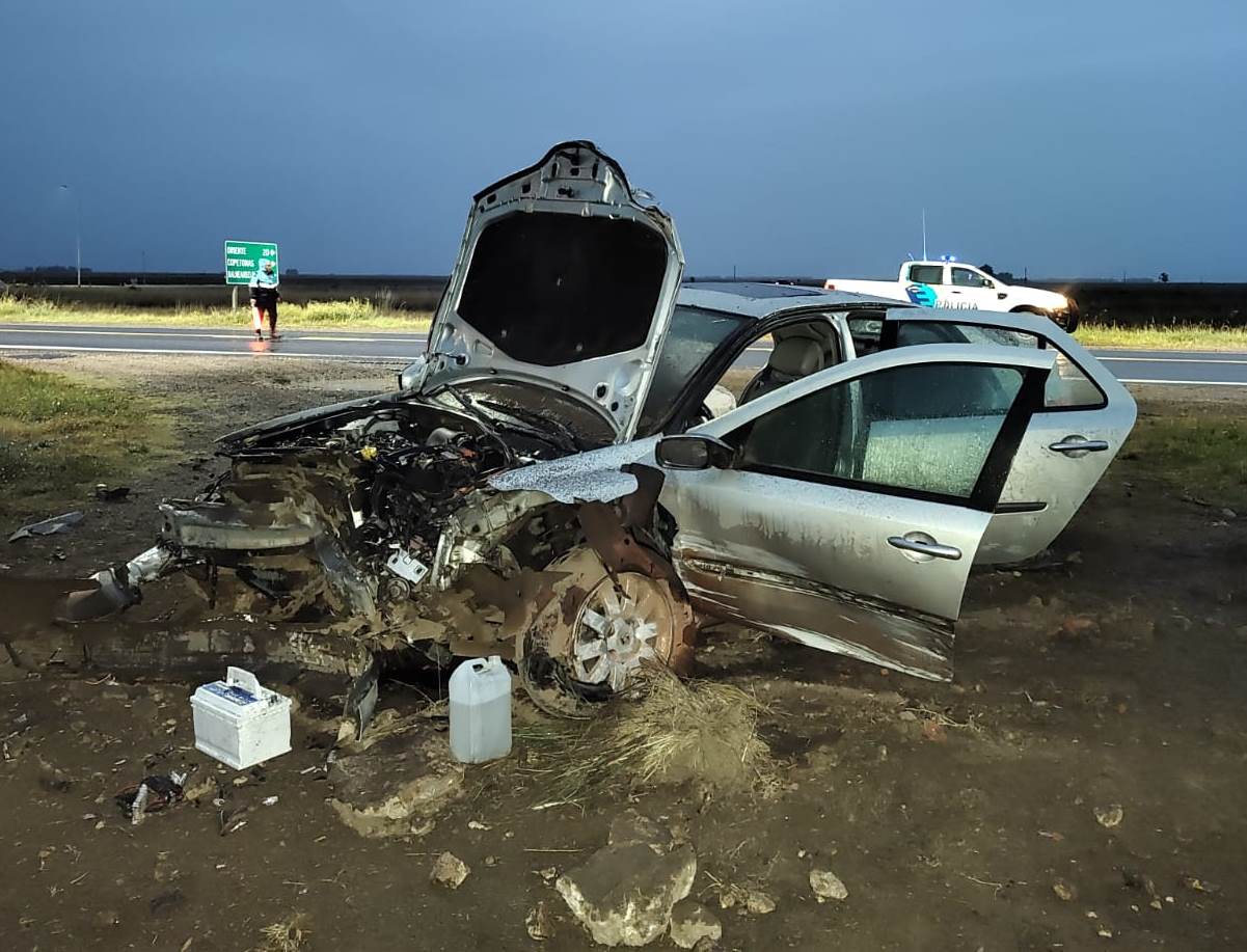Accidente en la ruta: Tres personas hospitalizadas