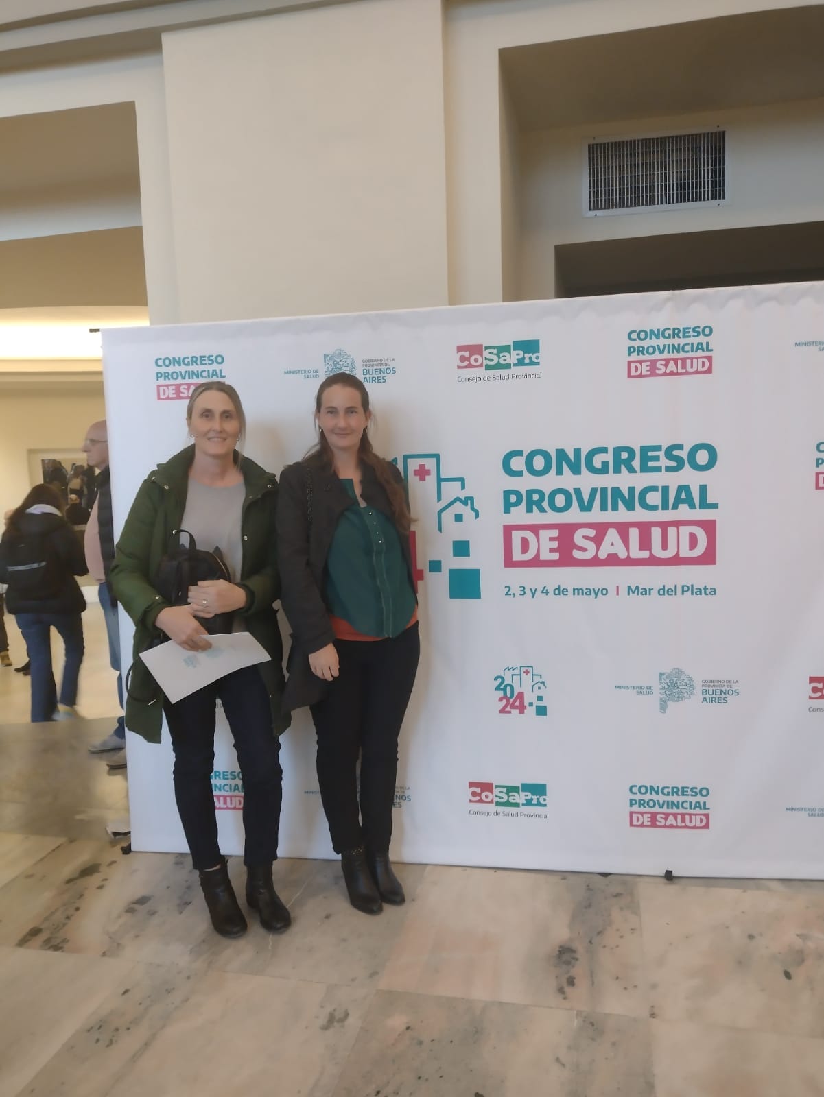 San Cayetano: Funcionarios en el Congreso Provincial de Salud en Mar del Plata