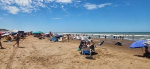 (video) La playa de Claromecó, a pleno este domingo