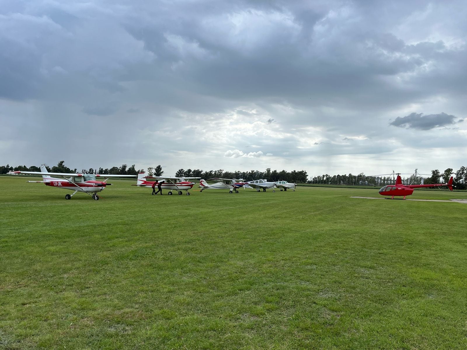 (video) El Aero Club recibió a pilotos de la región y La Pampa