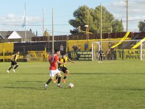 Fútbol de Primera: Huracán Ciclista único puntero del Apertura