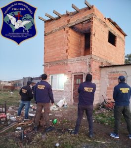 Allanamiento y detención por comercialización de drogas