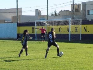 Fútbol Femenino: Huracán único puntero del Apertura