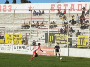 Fútbol de Primera: Huracán goleó a El Nacional