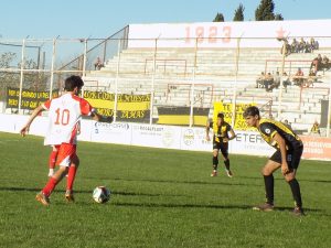 Fútbol de Primera: Huracán goleó a El Nacional