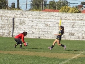 Fútbol Femenino: Huracán único puntero del Apertura