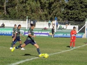 Fútbol femenino: Ganaron Colegiales, El Nacional, Argentino y Garmense