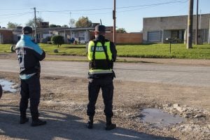 Controles en barrios: recuperan una moto robada en el mismo día