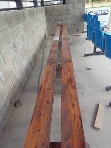 Cambiaron los bancos en la pista de hockey municipal