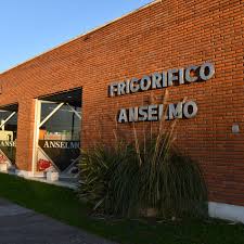 Cobraron los empleados de Frigorífico Anselmo