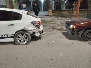Daños materiales en un choque en San Martin 900