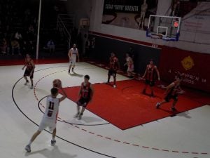 Básquet: Triunfos de Huracán, Costa Sud y Alumni por la 8ª fecha del Apertura