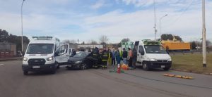 Accidente en la rotonda de ingreso a Gonzales Chaves
