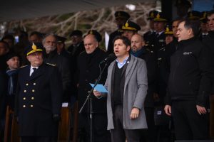 2736 Cadetes de la policía provincial juraron fidelidad a la bandera nacional