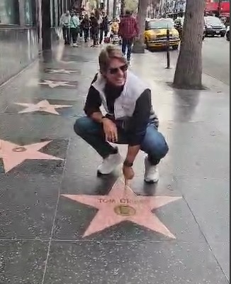 Cristian Zia, destaca por su parecido a Tom Cruise (video)