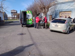 Chocaron moto y auto en Pedro N. Carrera y Saavedra