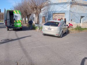Chocaron moto y auto en Pedro N. Carrera y Saavedra