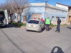 Chocaron moto y auto en Pedro N. Carrera y Saavedra