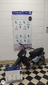 Iba en moto sin documentos y con número de motor suprimido: Aprehendido