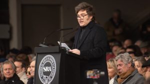 En La Rural, Javier Milei anunció una baja “permanente” de las retenciones al campo (audios)