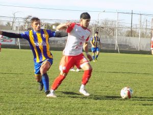 Fútbol de Primera: Huracán ganó en el adelanto