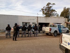 Informe oficial policial : Secuestraron droga, arma y dinero