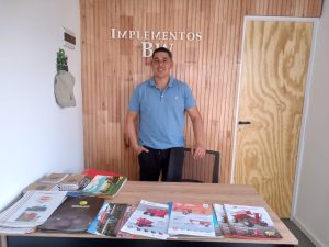 Inauguró Implementos BW en Mosconi 620