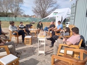 Inauguró Implementos BW en Mosconi 620