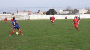 Fútbol Femenino: Colegiales, El Nacional y Huracán comenzaron el Clausura con triunfos