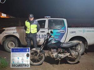 Controles vehiculares en Reta: una moto secuestrada