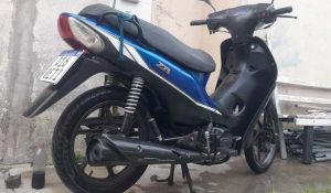 Robaron una moto en la madrugada