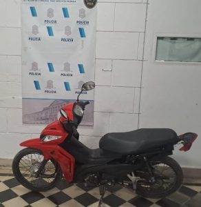 La Policía recuperó una moto con pedido de secuestro