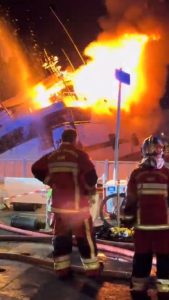 Un incendio destruyó un lujoso yate propiedad de José Luis Manzano