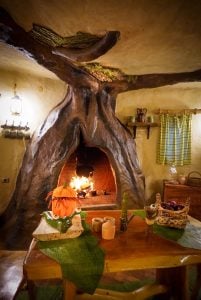 ¿Dormir en la casa de Shrek? En Paraguay existe y es una experiencia mágica