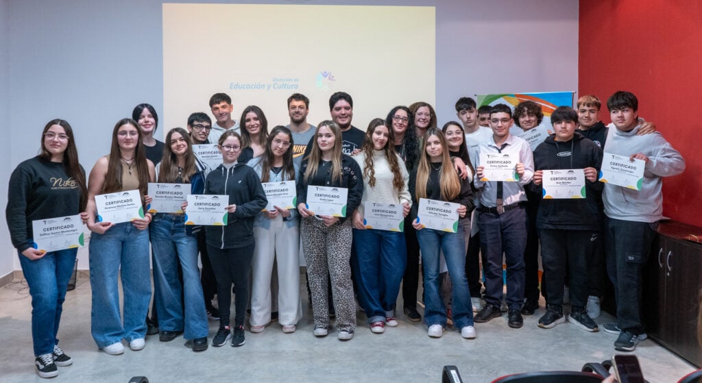 San Cayetano: Entregaron los certificados de “Más allá del código”