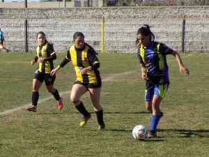 Fútbol Femenino: Ganaron Independencia, El Nacional, Huracán y Villa del Parque