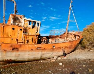 El barco “Mar del Plata” convertido en restaurante, en San Antonio Oeste