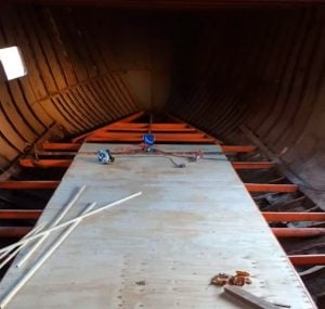 El barco “Mar del Plata” convertido en restaurante, en San Antonio Oeste