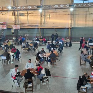 Buena concurrencia de parejas en el torneo de truco de Huracán