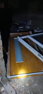 La Policía evitó el robo de aberturas en una vivienda. Un aprehendido